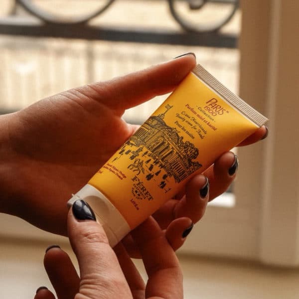 LA CRÈME MAINS & PIEDS - PARFUM MIEL & KARITÉ